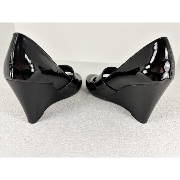 GENTLY USED .. BCB GIRLS HEELS IN BLACK, Size: US 6.5 - Picture 5 of 9